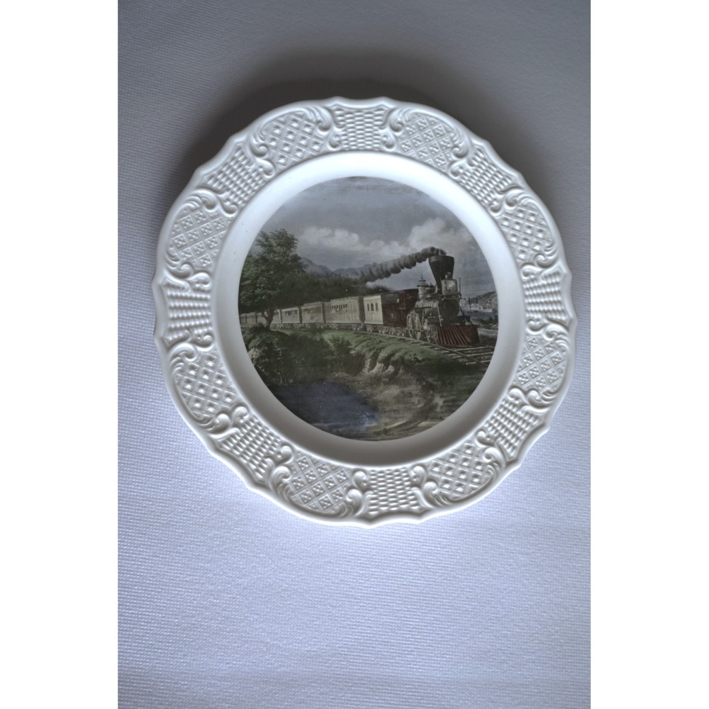 Delano Studios Sun Glo American Express Train Currier Ives Americana Plate 10in
